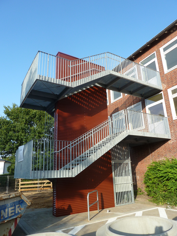 Projekte Schule Doehrnstrasse Treppenturm